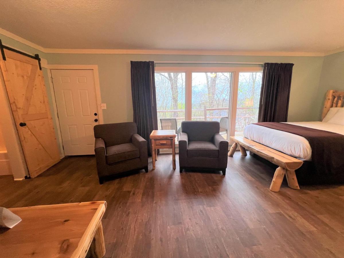 Warm Springs Mountain Top Inn And Resort מראה חיצוני תמונה