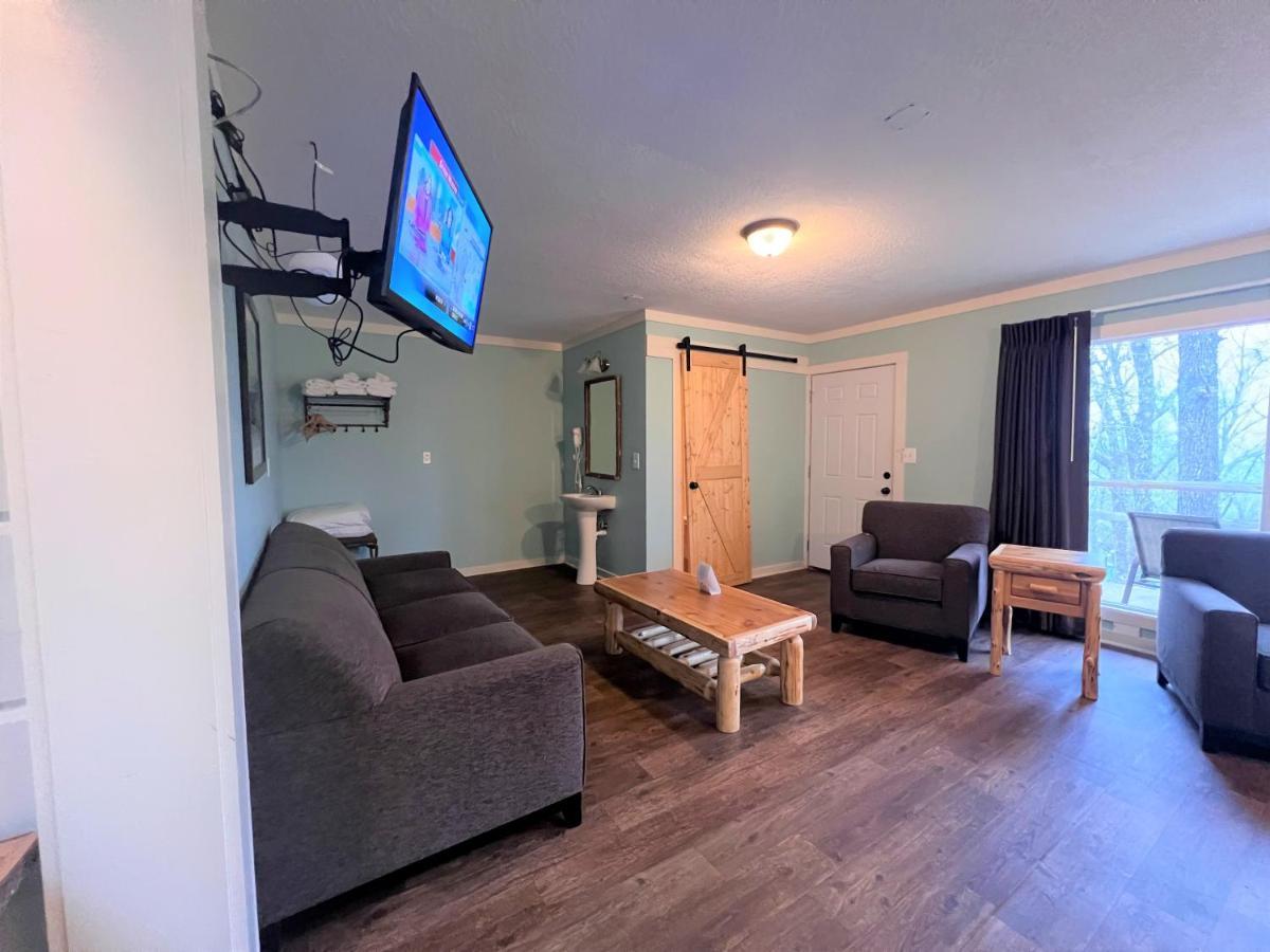 Warm Springs Mountain Top Inn And Resort מראה חיצוני תמונה