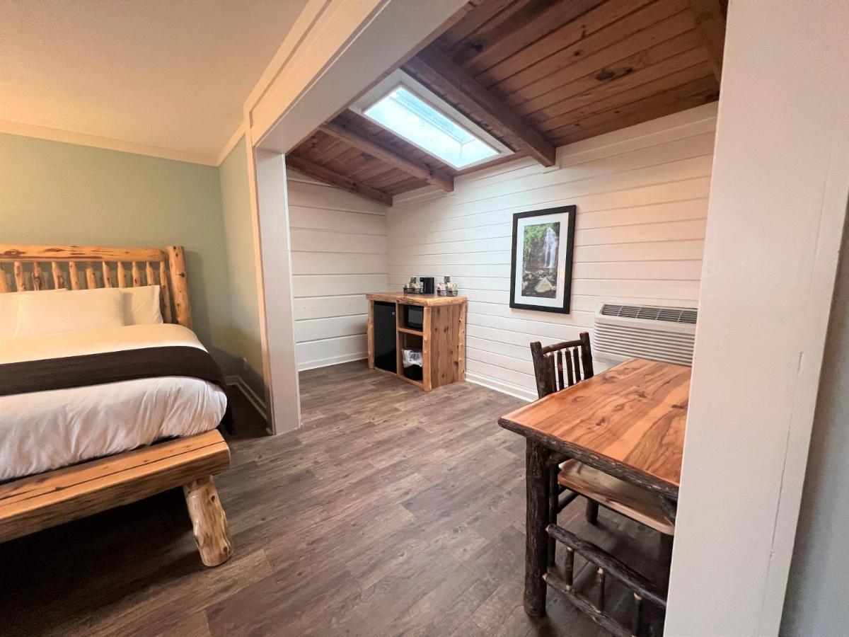 Warm Springs Mountain Top Inn And Resort מראה חיצוני תמונה